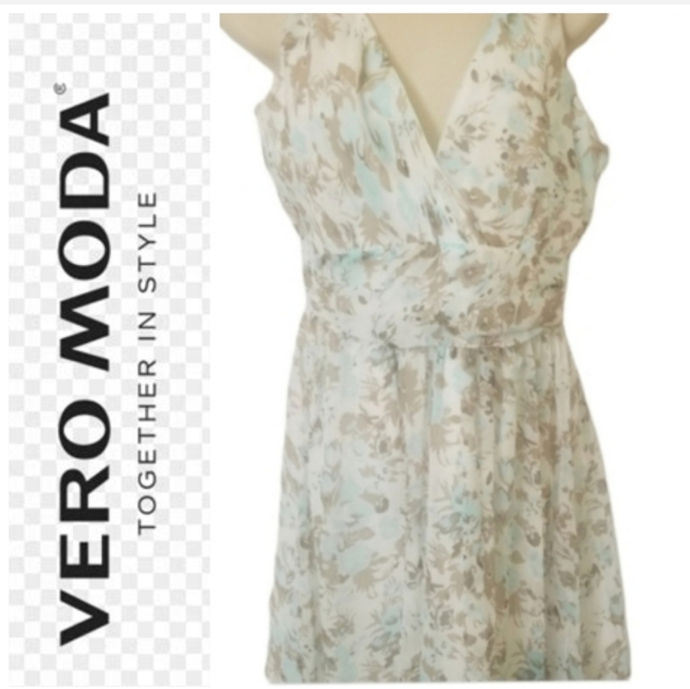 🧧Exalted Vero Moda Knee-length Dress🌏TRENDING